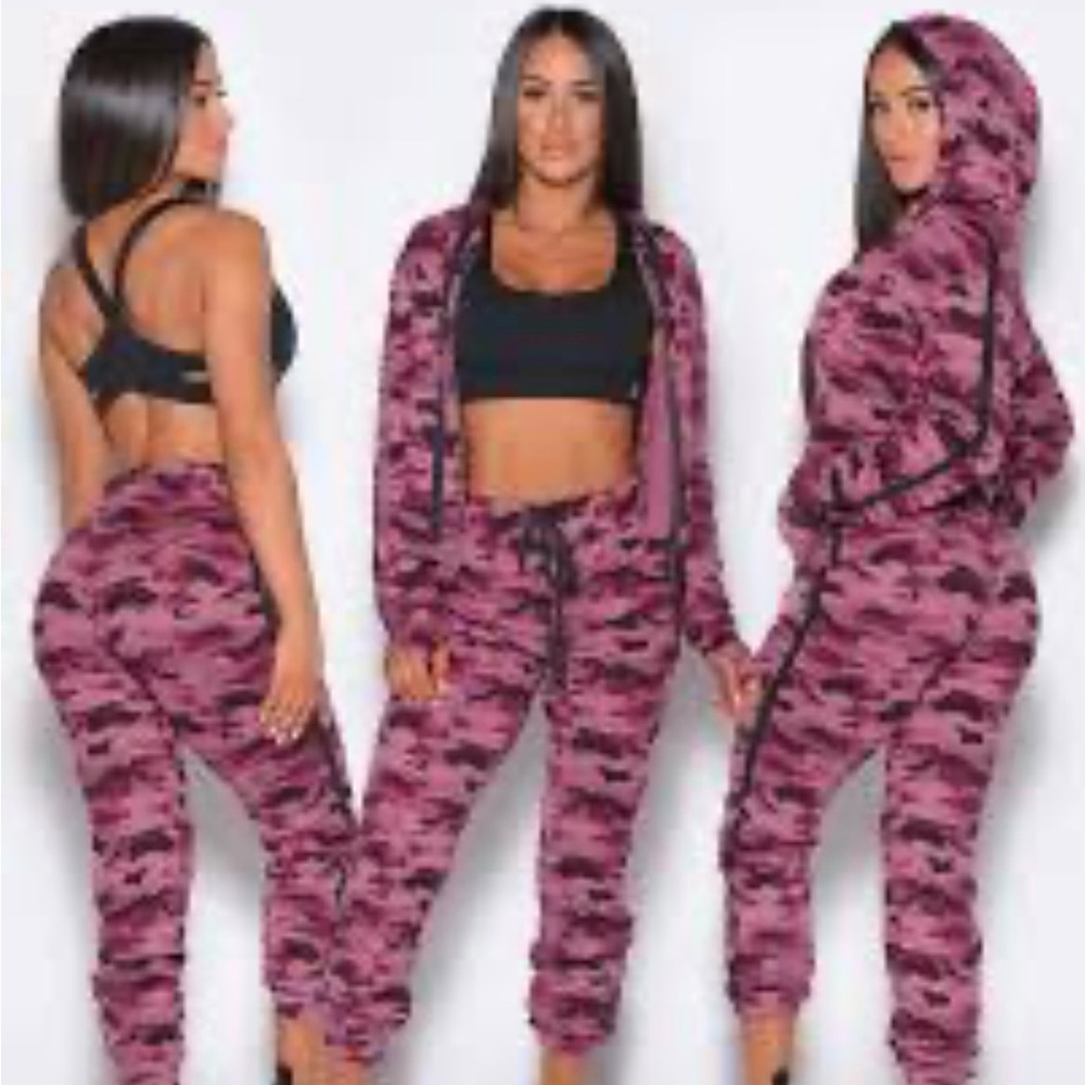 Bombshell sportswear set hoodie Large joggers small